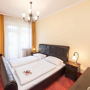 Chambre Double de Base